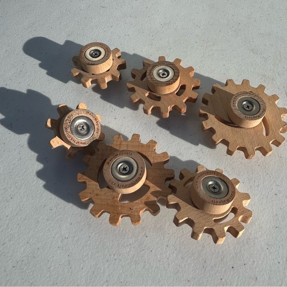 Educational Wooden Gear Magnet Set - Picture 2 of 3